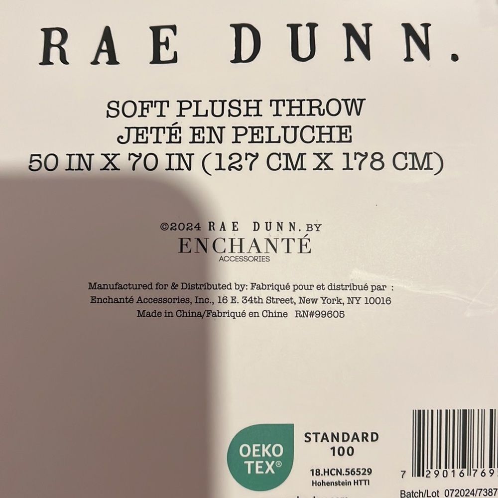 NWT Rae Dunn Holly Berry throw - Picture 2 of 3